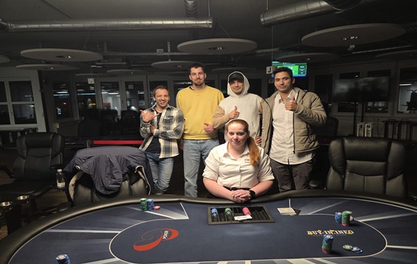 125K Extra Stack Monday - 2x100 on top