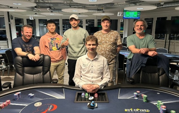 20000 Pot im Friday Freezeout